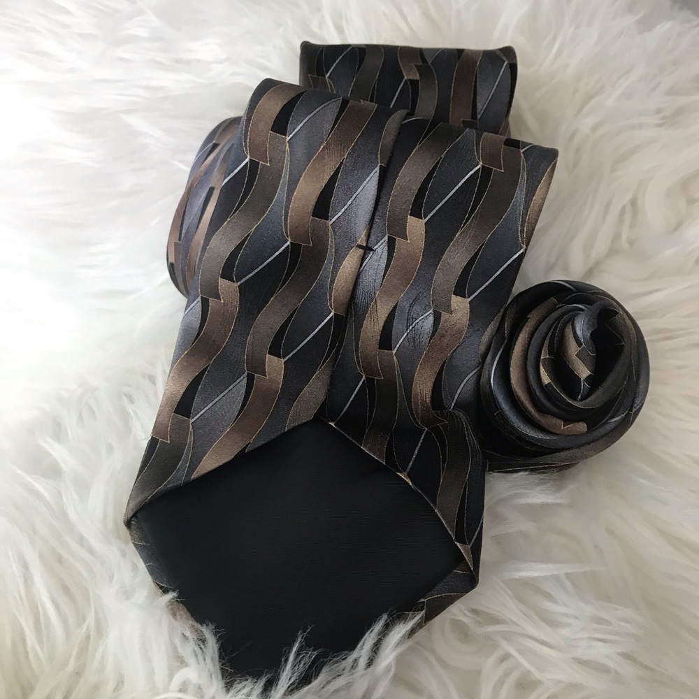 All Silk Necktie by Joseph & Feiss International - Picture 8 of 9